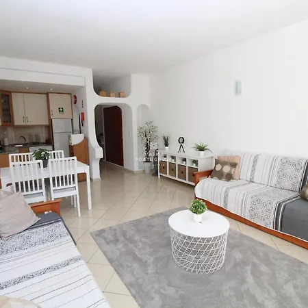 Апартаменты Apartamento Jardins Vale Mangude- Centro Албуфейра